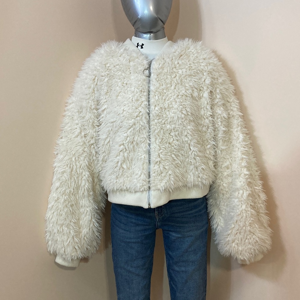 Women's Cream Faux Fur Zip-Front Jacket